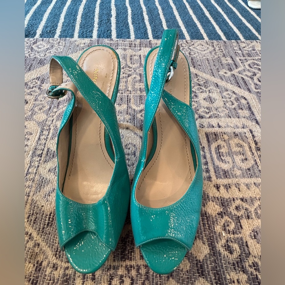 Nine West Aqua Heels Elegant and Versatile Size 7.5